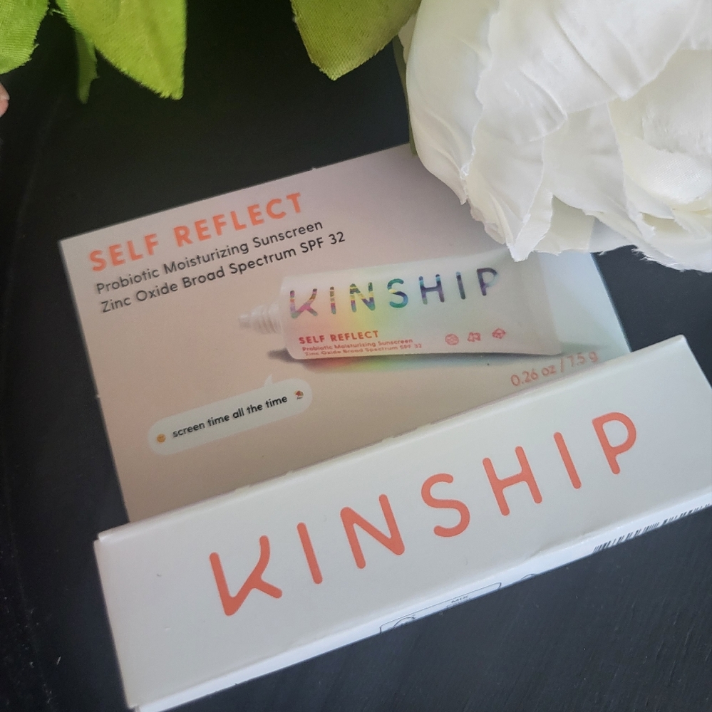 😍 KINSHIP Self Reflect Probiotic Sunscreen